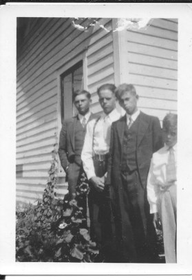 #911 Russ w 3 brothers(Ray, Doren, Erwin)