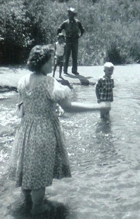 #40=Mavis Rogness, Candi,Dad & Elliott(1961)