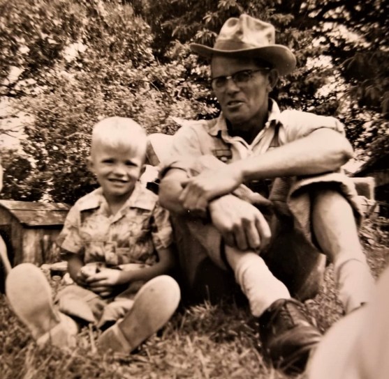 #1330 Elliott n daddy Russell. Summer 1959.