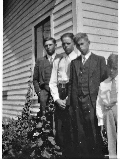 #911 Russ w 3 brothers(Ray, Doren, Erwin)