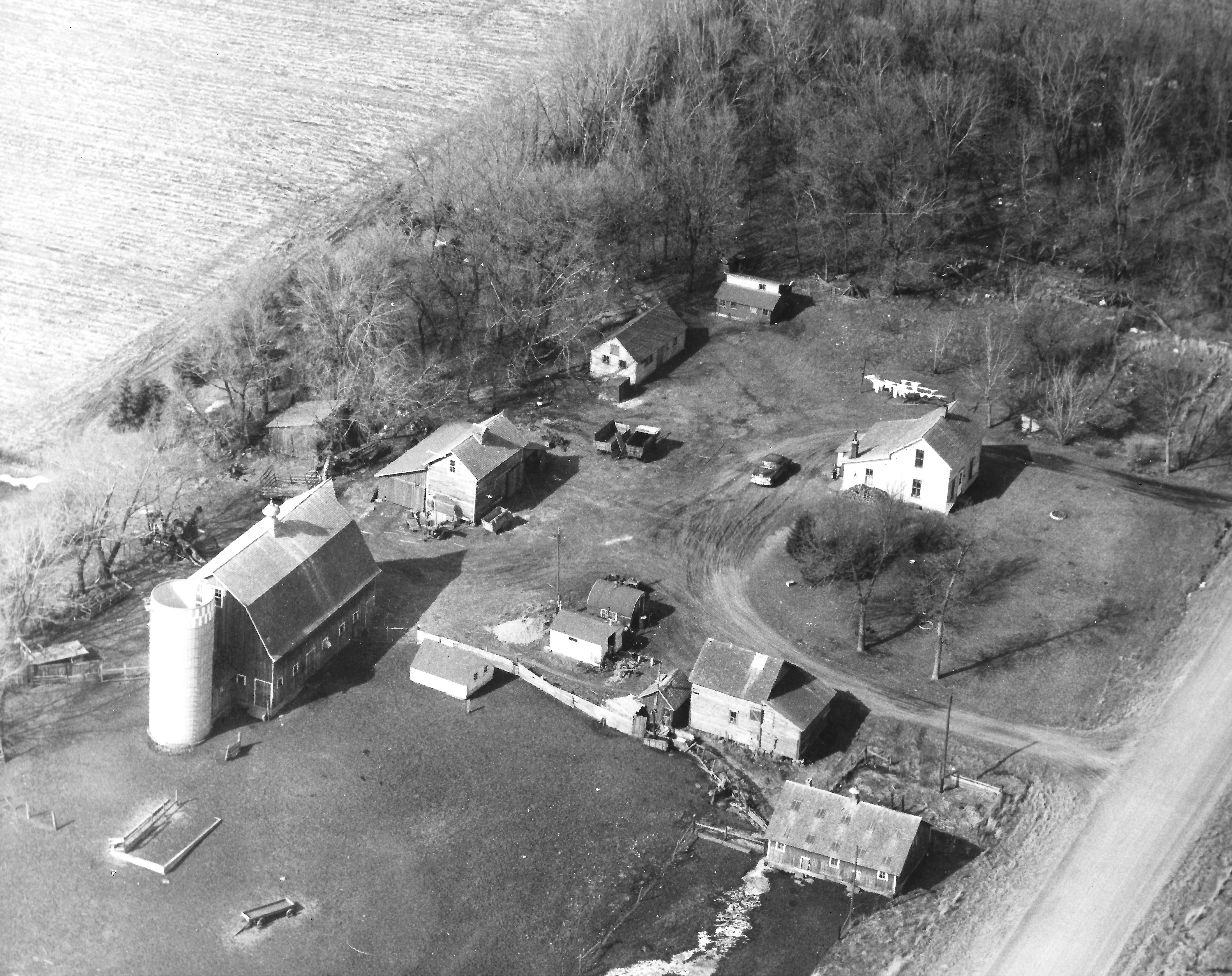#668 Aerial of Kiester farm 001