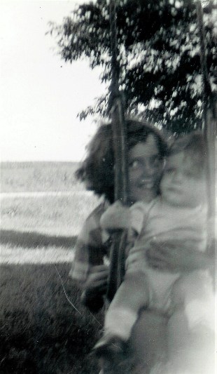 #103.1=Elliott in tree swing with Rosemary; Aug. 31, 1954