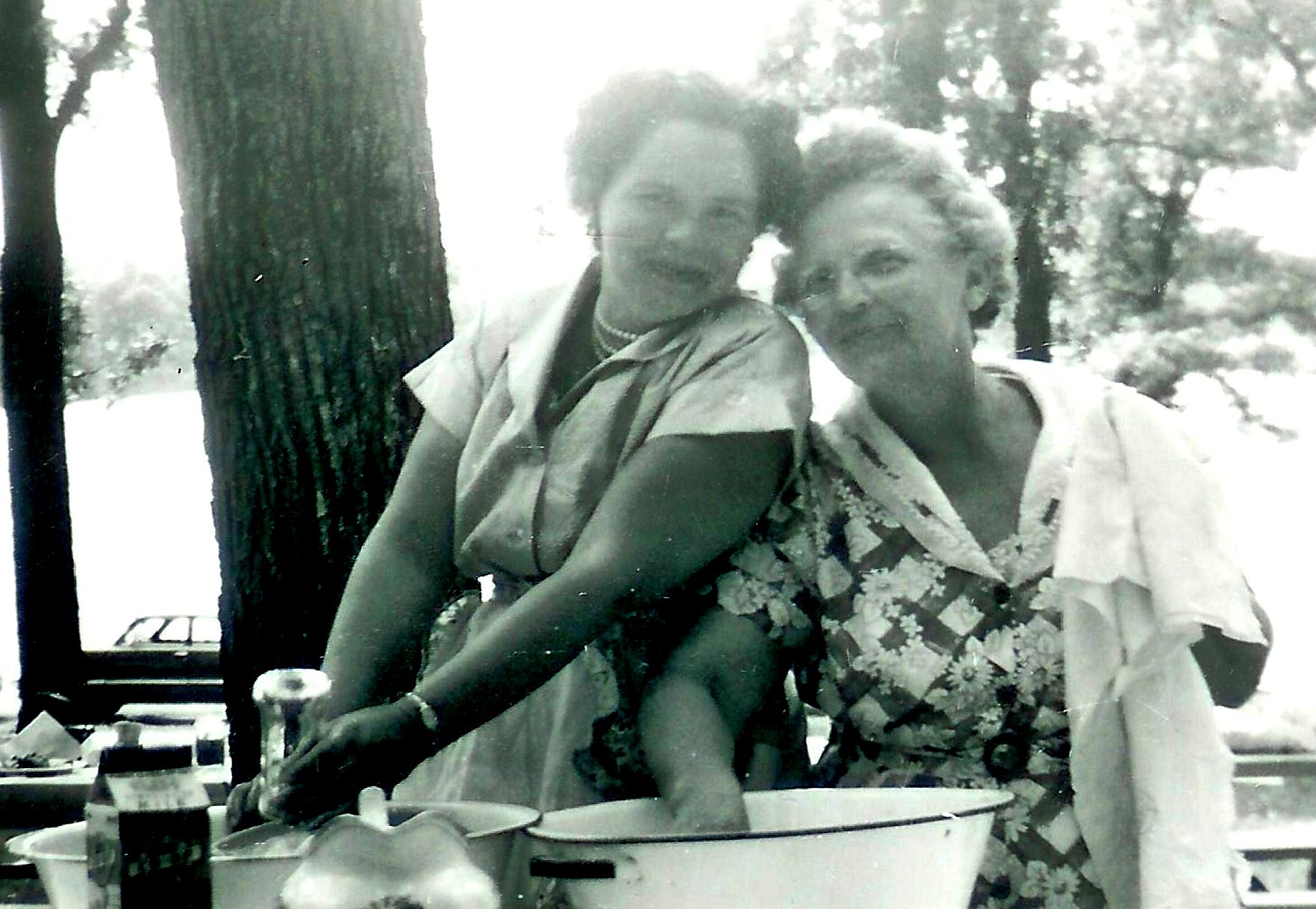 #272=Clarice & G. Amanda at family reunion; June 27, 1954