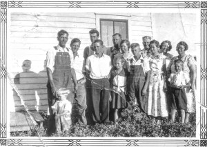 #902 Russell Noorlun and family. Early 1930's
