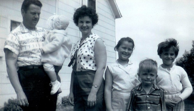 #104=Elliott with Gene Smith family at our farm; 1962 maybe