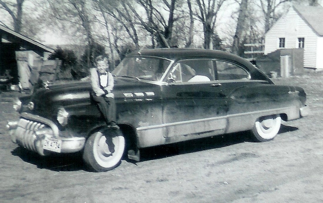 #119=Elliott on Buick, Sunday morning of Spring 1960