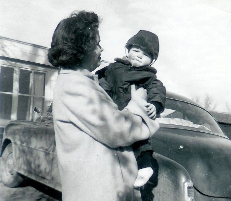 #142=Clarice&amp;Elliott at Heitzegs; circa March 1955