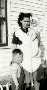 #263=Clarice, Lowell &amp; Rosemary; circa Fall 1946
