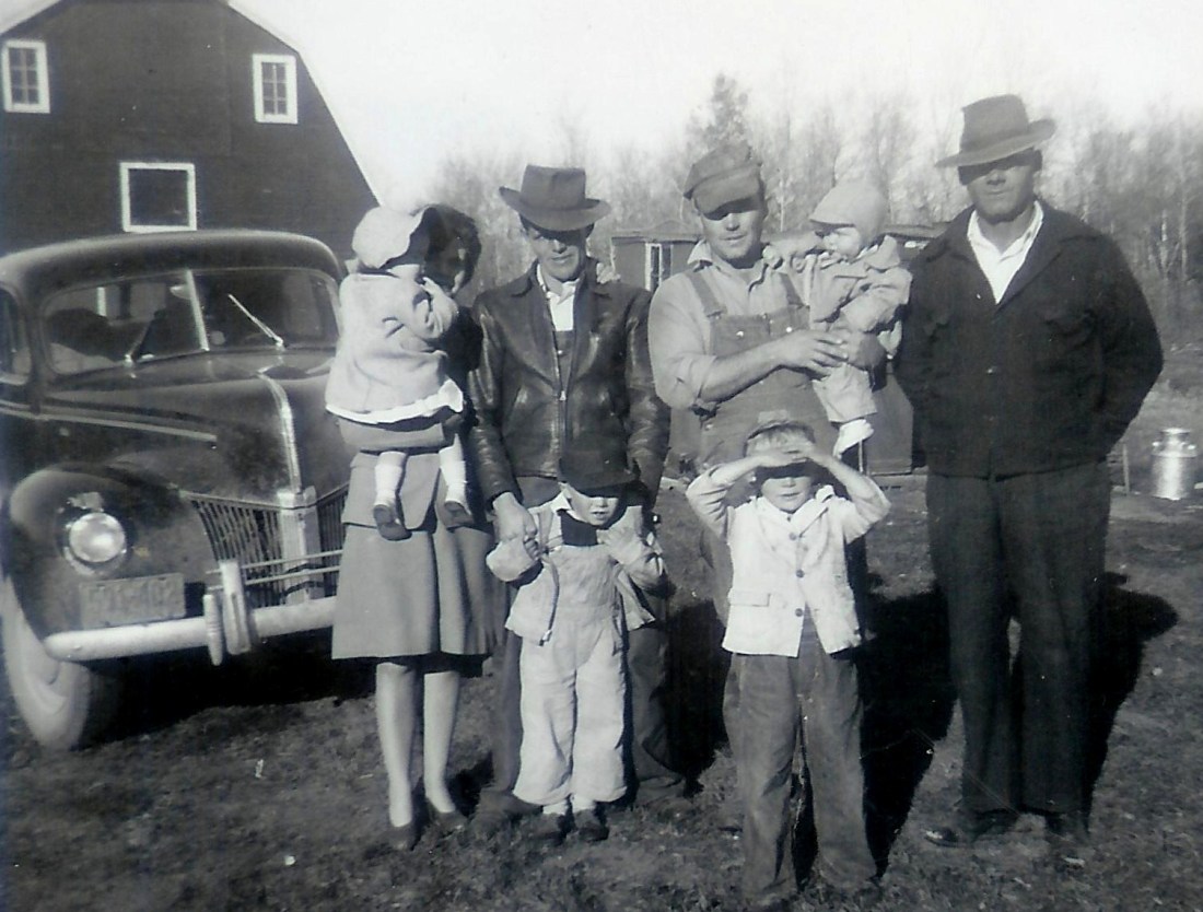 #264=Noorluns&amp;Harry Baumann at Sletten's home; circa 1948