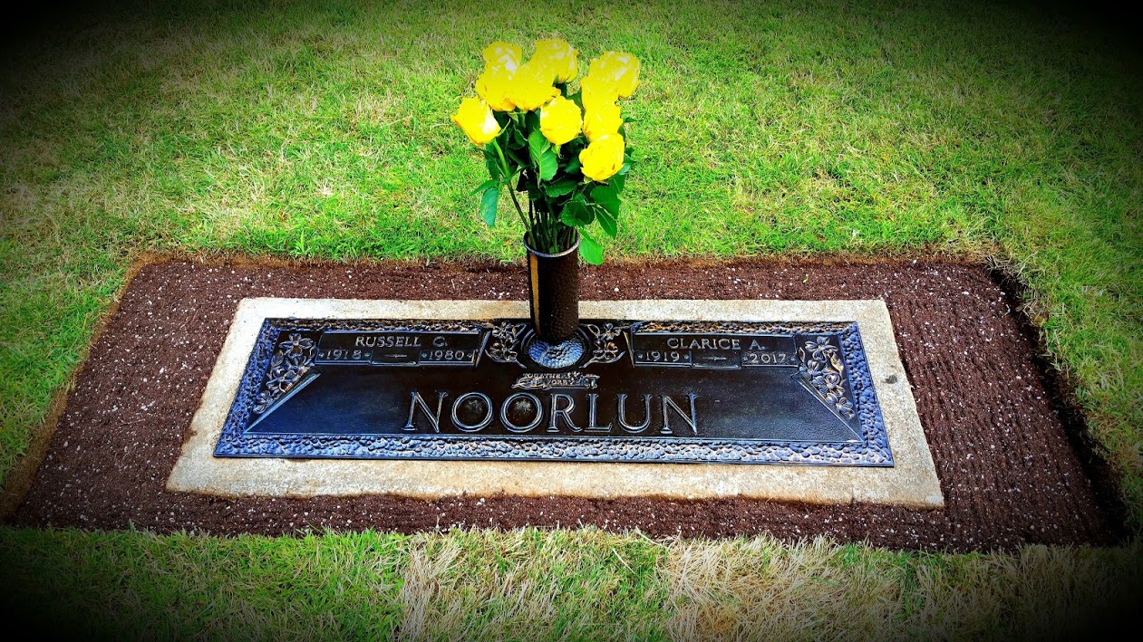 1Grave