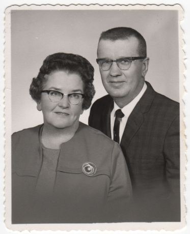 #1070 Trygve and Dagny (Langberg) Lenning - Christmas 1967