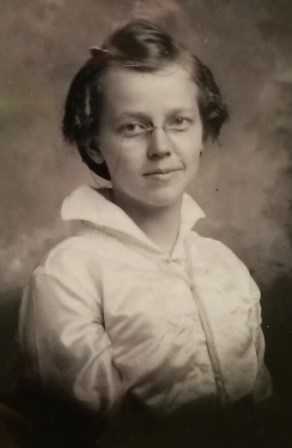 #1119 Amanda Rogness