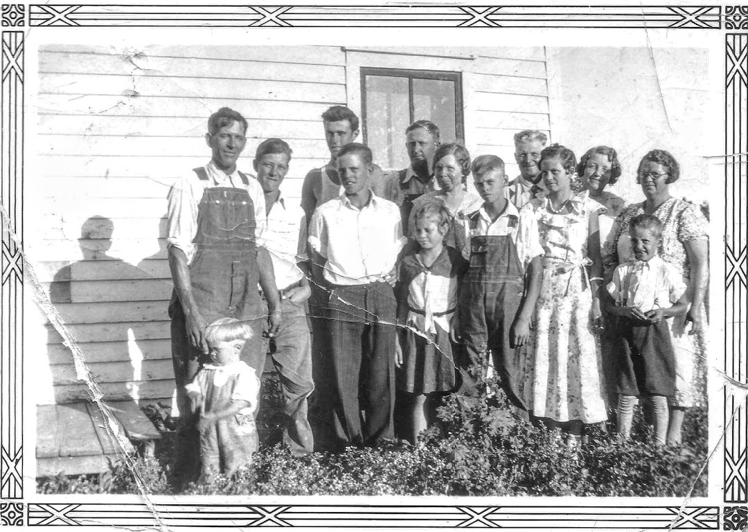 #902 Russell Noorlun and family. Early 1930's