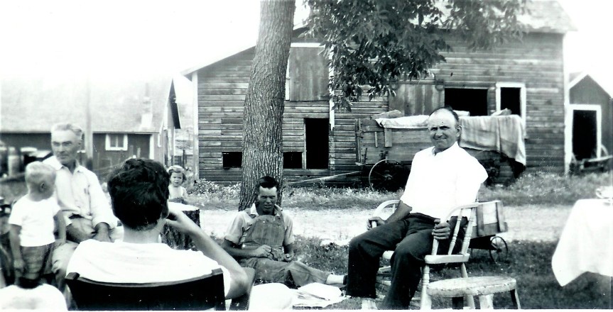 #266=Picnic at Noorlun farm; circa 1950